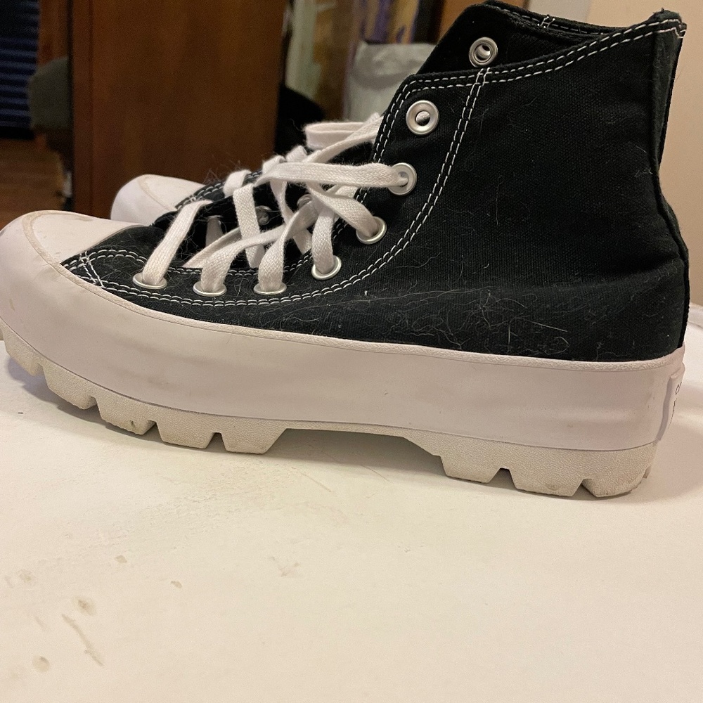 Converse (Black)